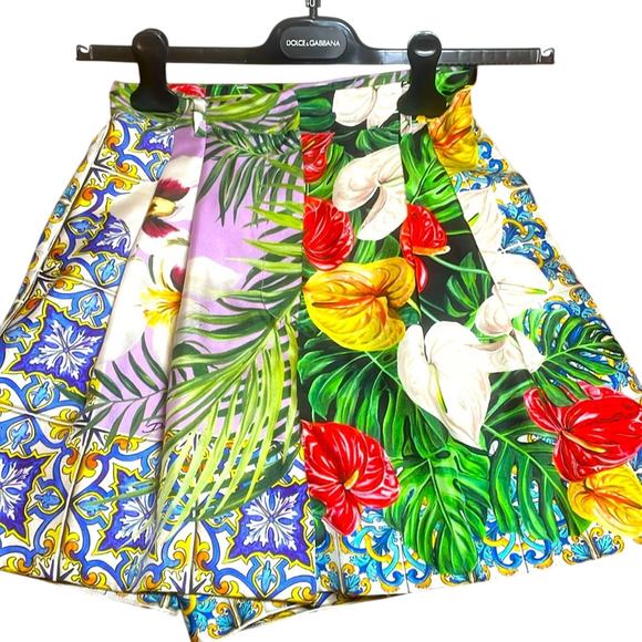 Silk shorts NWT Dolce and Gabbana - Picture 2 of 8
